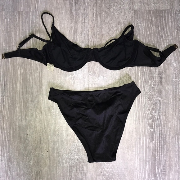 Bikini size small, color black - Picture 2 of 3